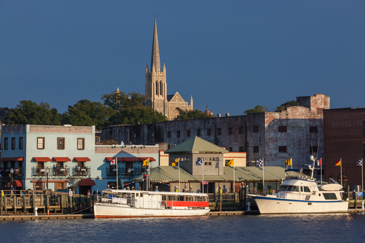 USA, North Carolina, Wilmington, waterfront view along the Cape Fear River, late afternoon.